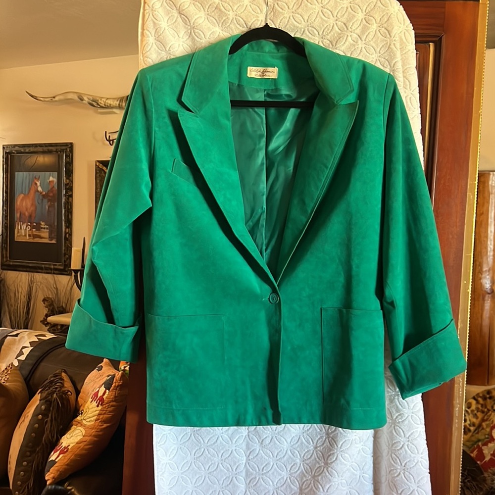 Gorgeous Lilli Ann!!!